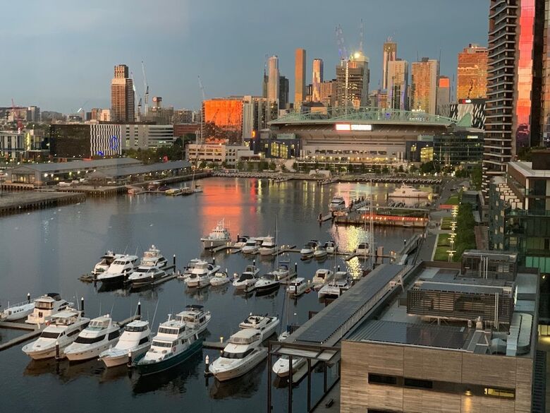 Melbourne Private Apartments - Collins Wharf Waterfront, Docklands