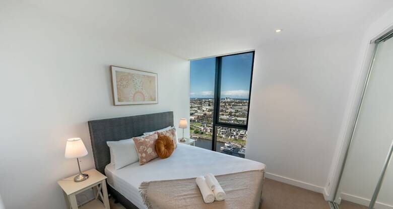 Melbourne Private Apartments - Collins Wharf Waterfront, Docklands