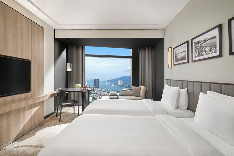 Hotel Crowne Plaza Danang City Centre By Ihg