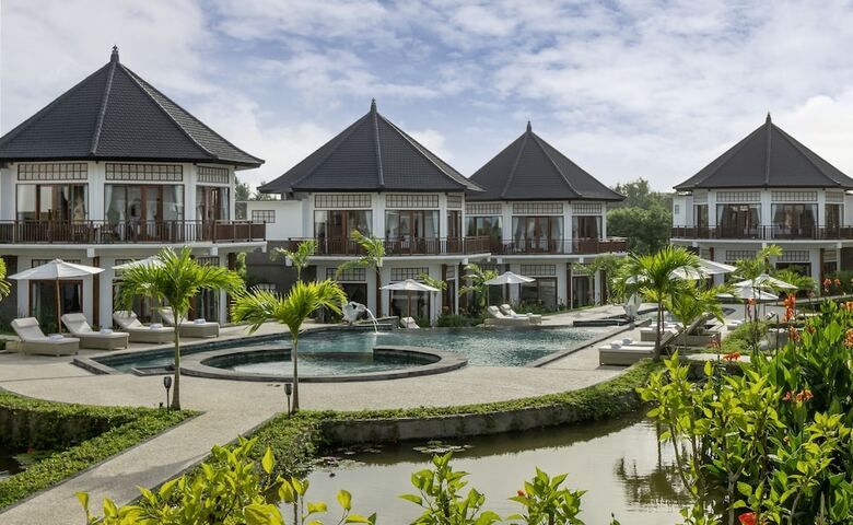 Hotel Swan Paradise A Pramana Experience