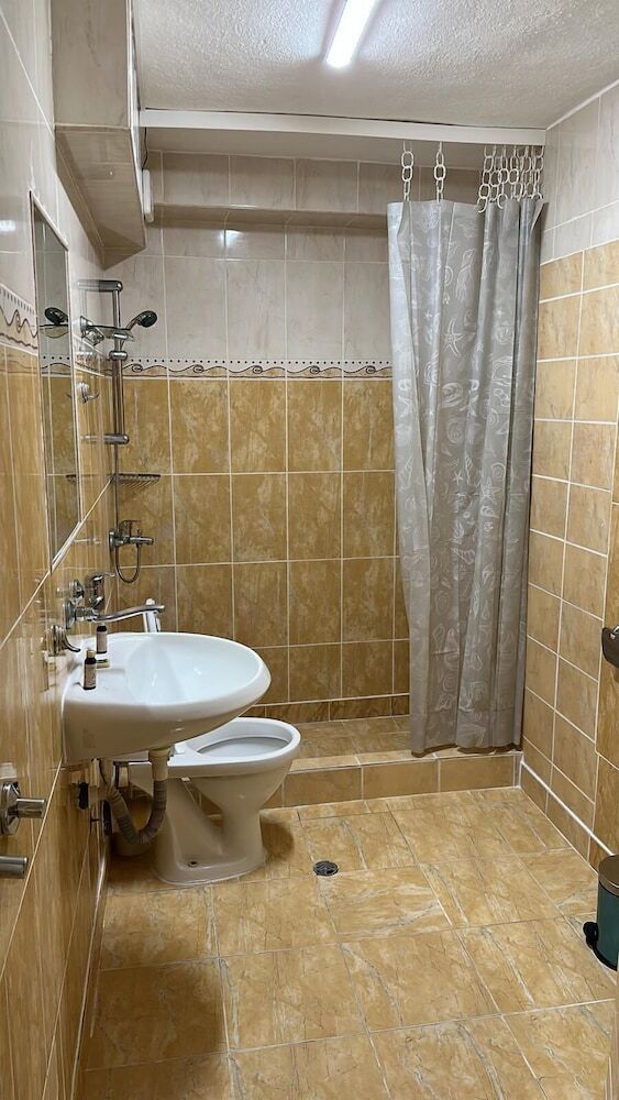 Hayat Hotel Ltd