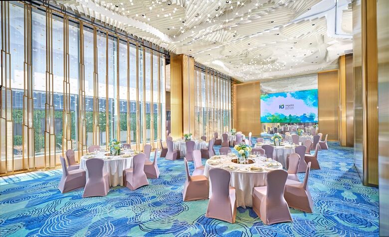 Regala Skycity Hotel By Regal Hotels