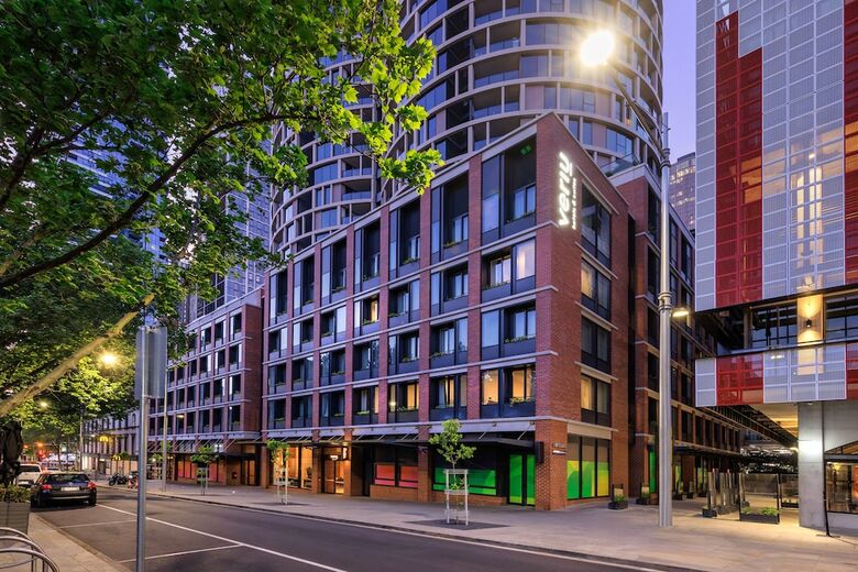 Hotel Veriu Queen Victoria Market