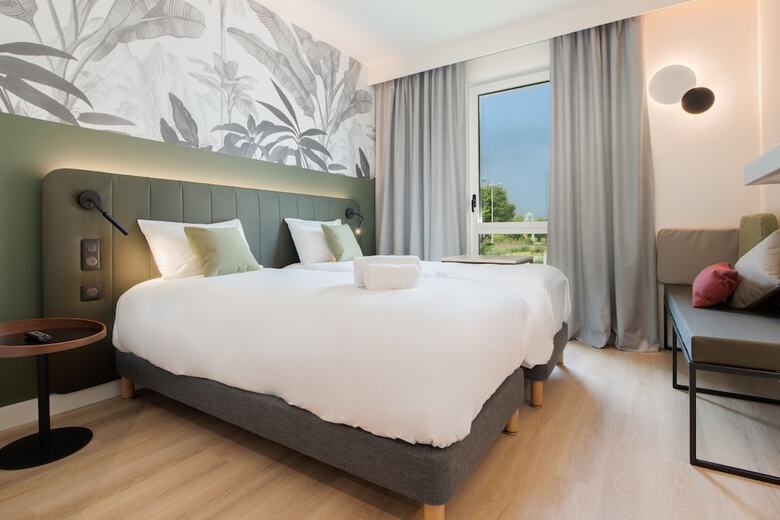 Hotel Campanile Smart Lyon Est - Eurexpo Bron Aviation