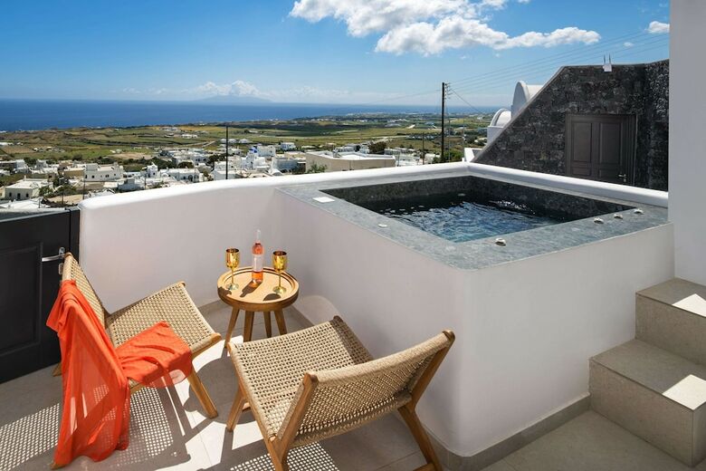 Hotel Venus Sunrise Suites & Villas