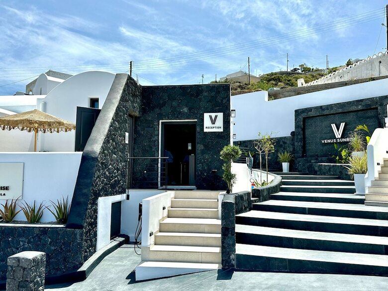 Hotel Venus Sunrise Suites & Villas
