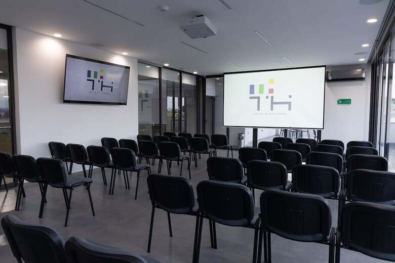 Th Hotel & Vivienda