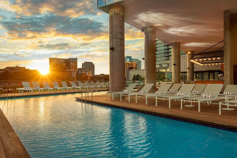 Hotel W Nashville