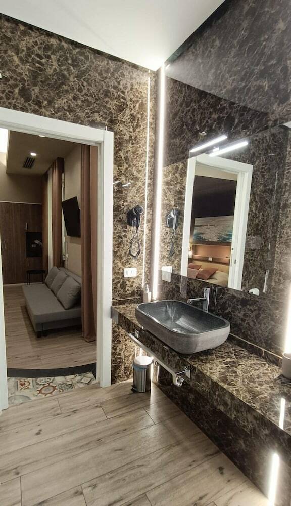 Bed & Breakfast Th Luxury Rooms