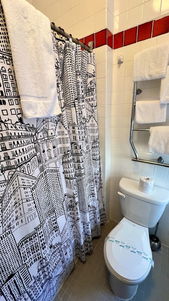 Touchstone Hotel - City Center