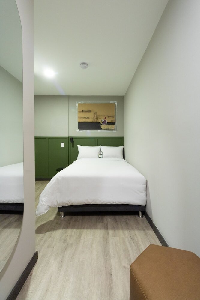 Bon 17 Hotel