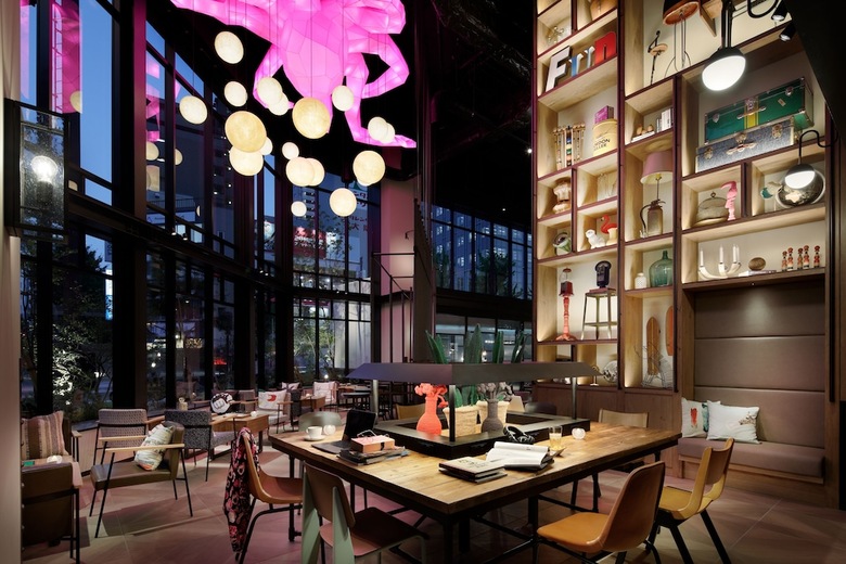 Hotel Moxy Osaka Umeda