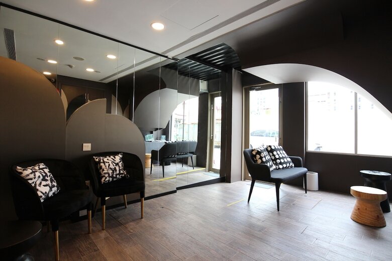 Hotel St Signature Bugis Beach, Dayuse, 5 Hours: 4pm-9pm