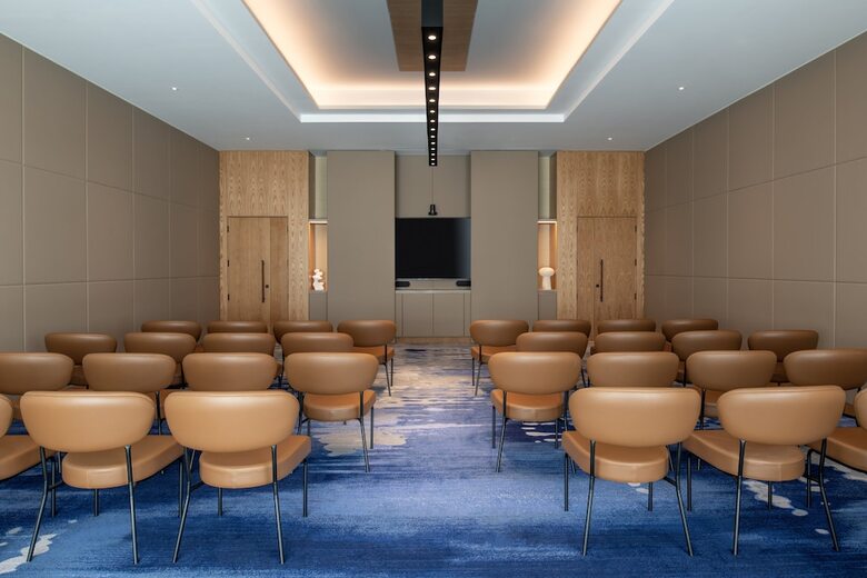 Abesq Doha Hotel And Residences - An Ihg Hotel