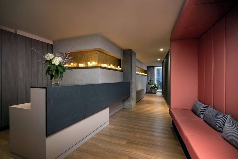 Humaniti Hotel Montreal, Autograph Collection