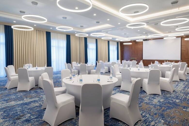Hotel Courtyard By Marriott Tashkent