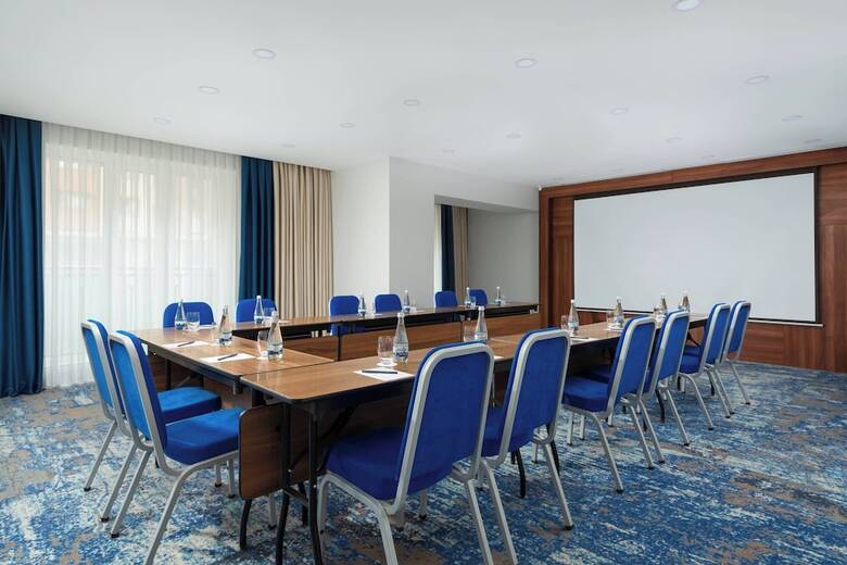 Hotel Courtyard By Marriott Tashkent