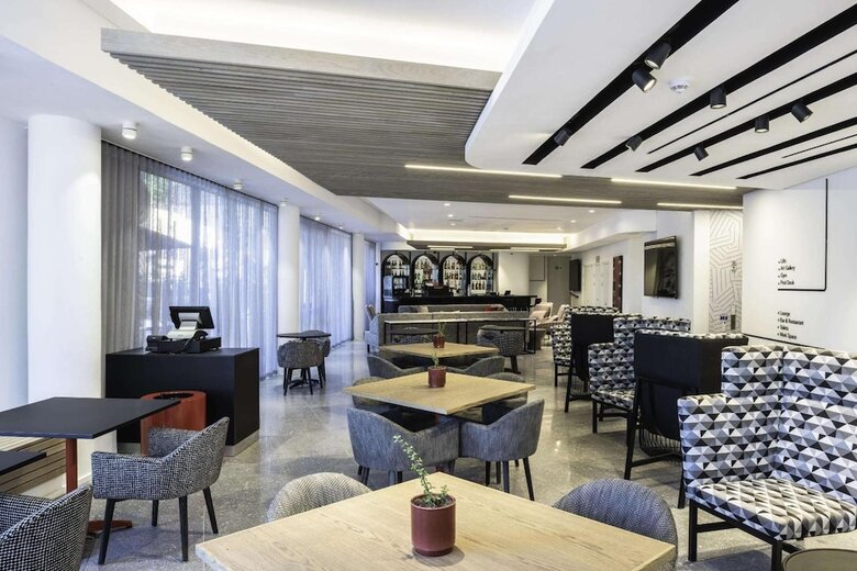 Anew Hotel Green Point