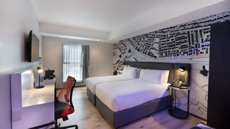 Anew Hotel Green Point