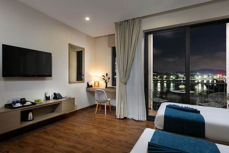 Hotel La Batisse Resort Halong