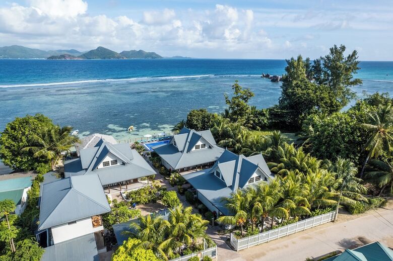 Le Nautique - Luxury Waterfront Hotel