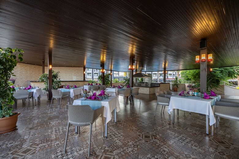 Vonresort Golden Coast - All Inclusive