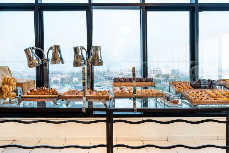 Hotel Intercontinental Residences Abu Dhabi By Ihg
