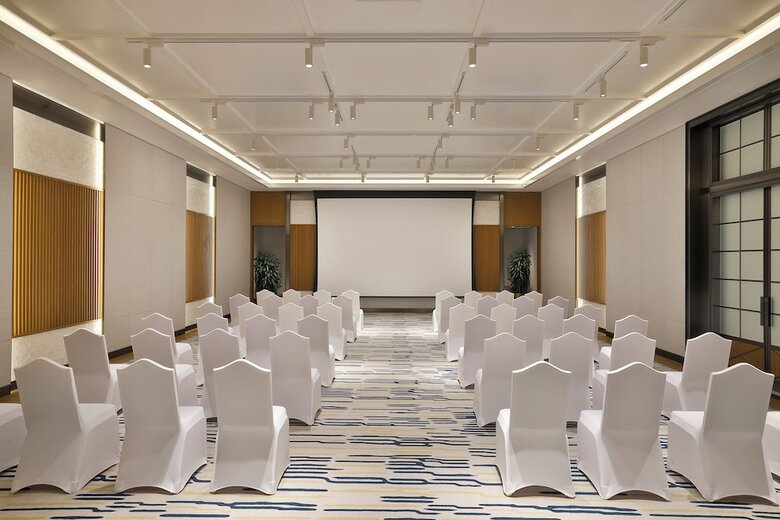 Hotel Intercontinental Residences Abu Dhabi By Ihg