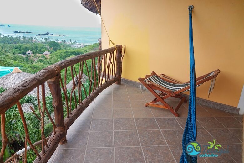 Hotel Caba�as Telay�