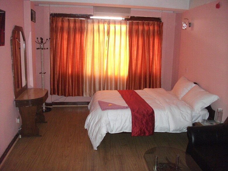 Hotel Everest Mount Holiday