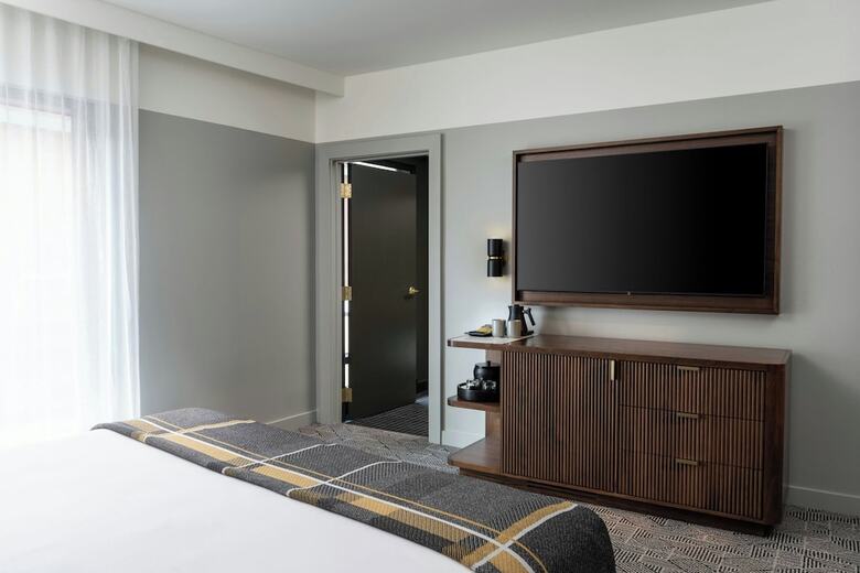 Hotel Asher Adams, Autograph Collection
