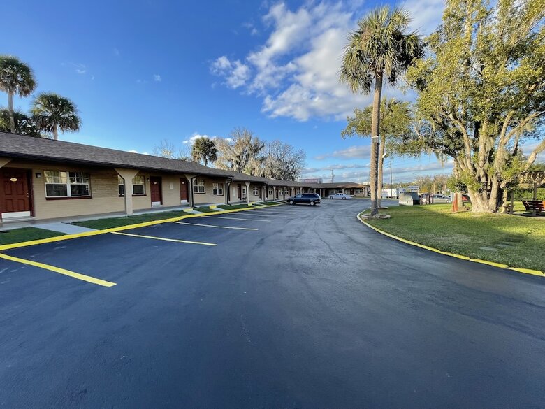 Shangri La Motel
