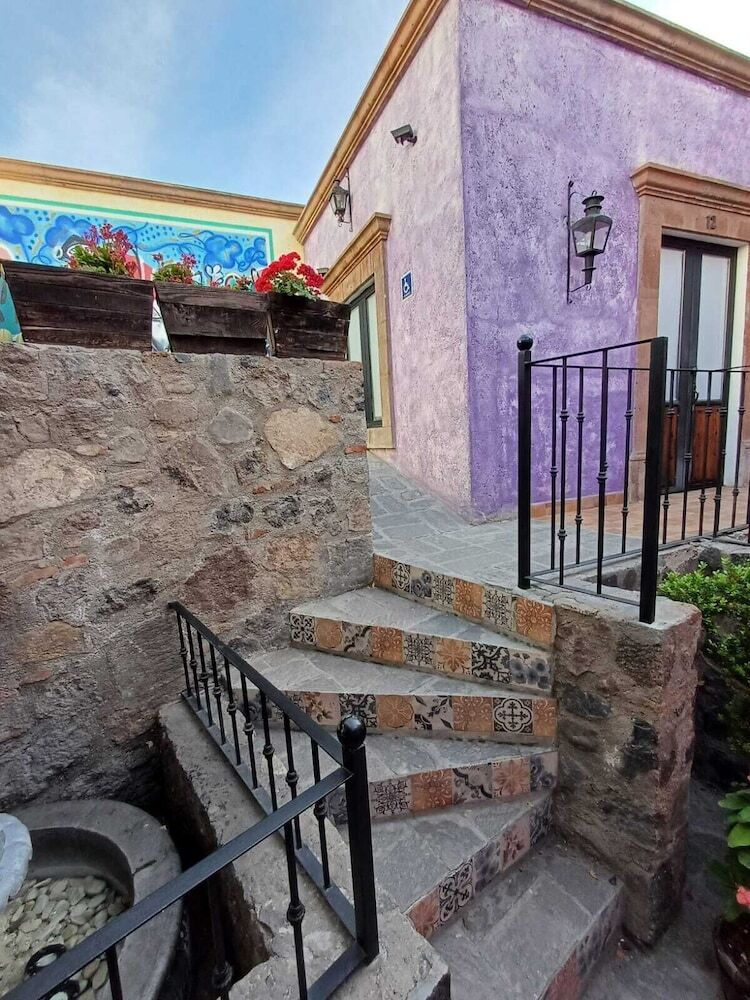 Hotel El Mes�n Del Quijote