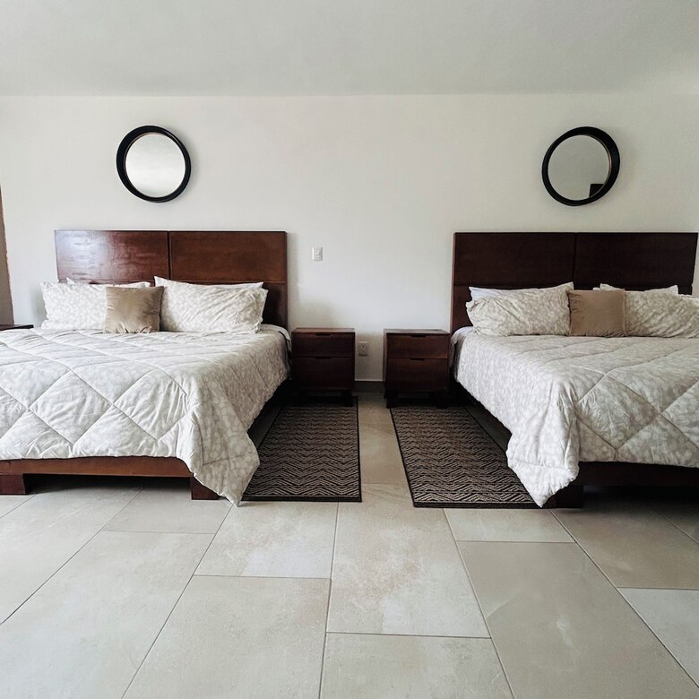 Pedernal Hotel