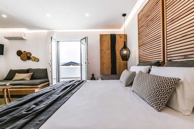 Hotel Naxian Secret