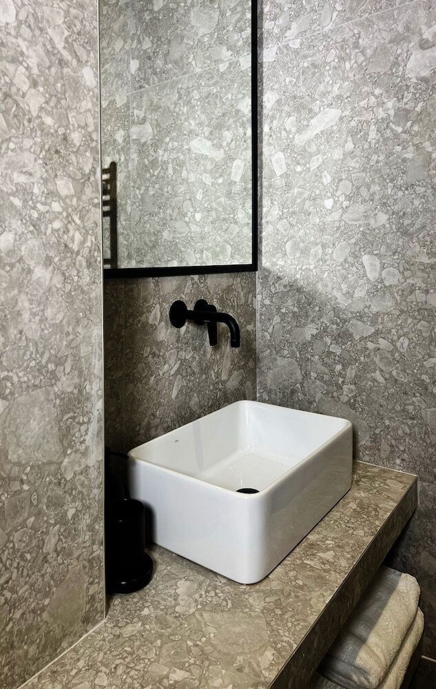 Cityzoe Athens Suites