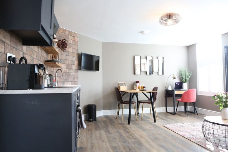 Hotel No.12 Self Check-in Apartments