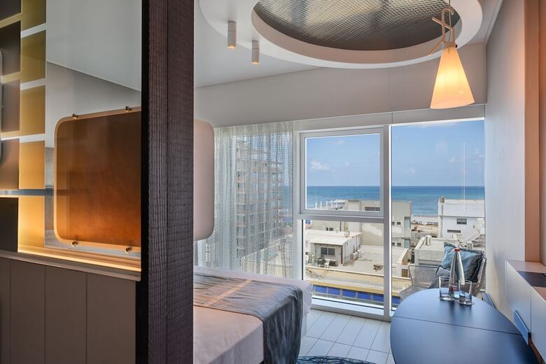 Hotel Port Tower By Isrotel Design