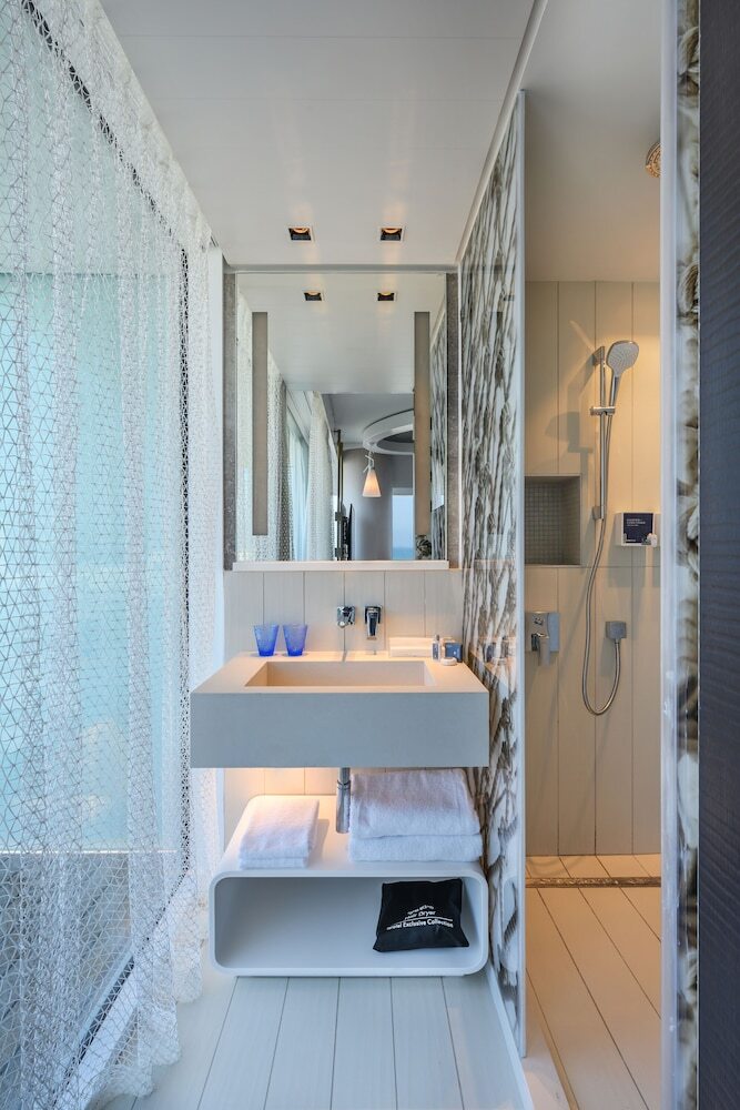 Hotel Port Tower By Isrotel Design