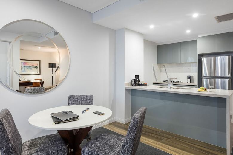 Aparthotel Meriton Suites North Sydney