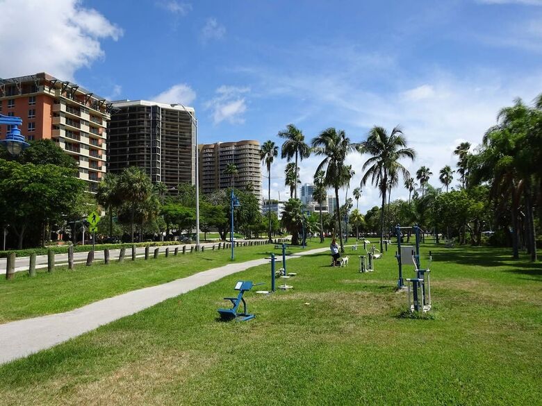 Apartamentos Ocean, Marina & City View Studio + Balcony #2