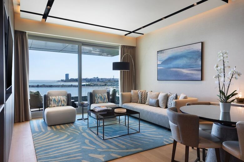 Jw Marriott Hotel Istanbul Marmara Sea