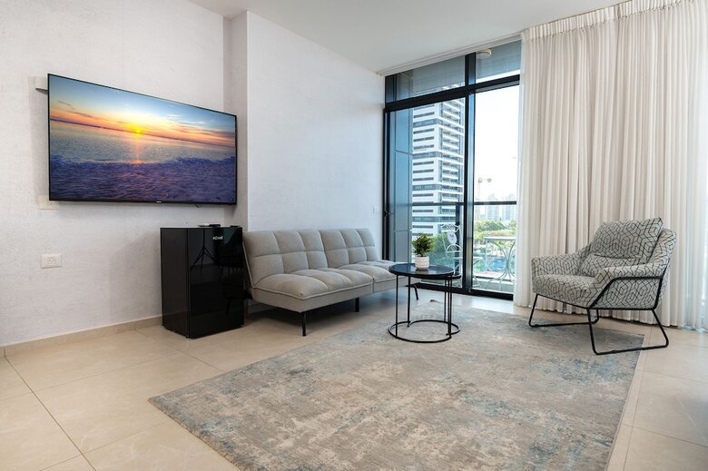 Hi - Yam Seaview Apartments & Suites