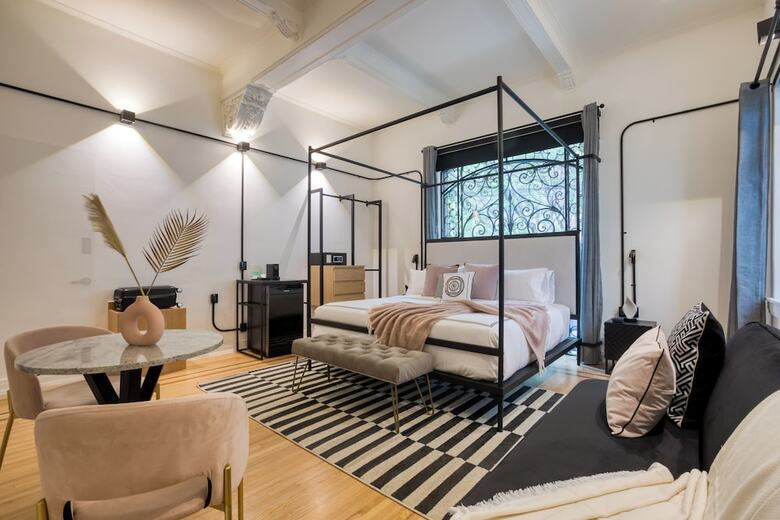 Hotel Utopic Campos El�seos By Uliv