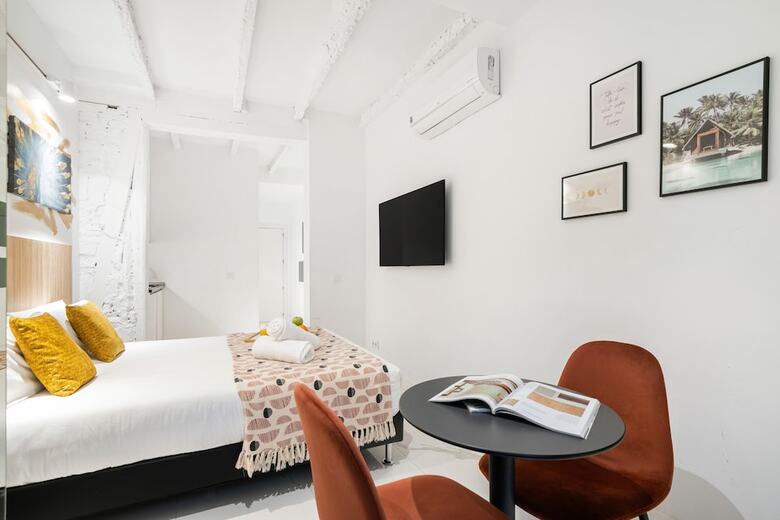 Aparthotel Dobo Madrid Luna