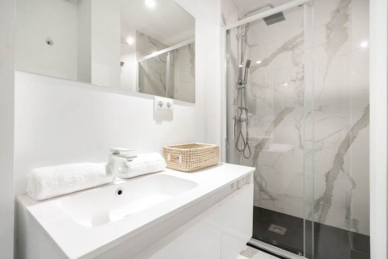 Aparthotel Dobo Madrid Luna