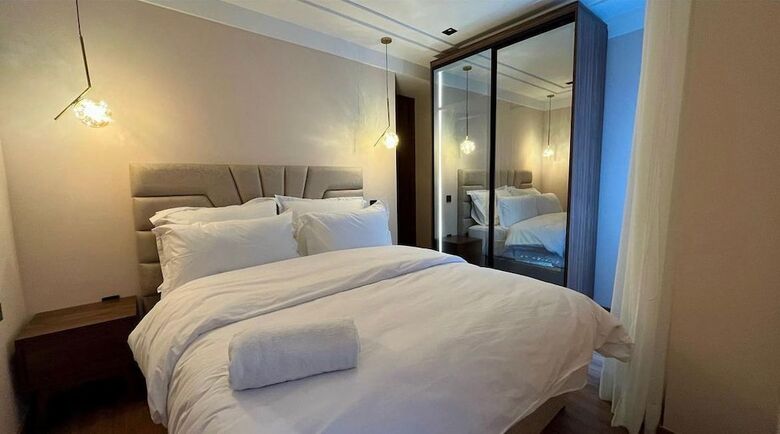 Aparthotel Les Joyeux Luxury Suites & Appart