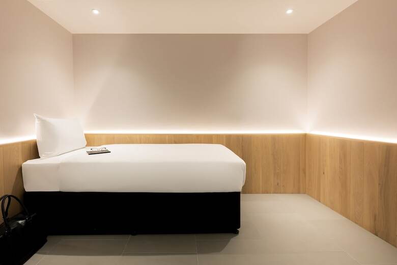 Zedwell Underground Hotel Tottenham Court Road