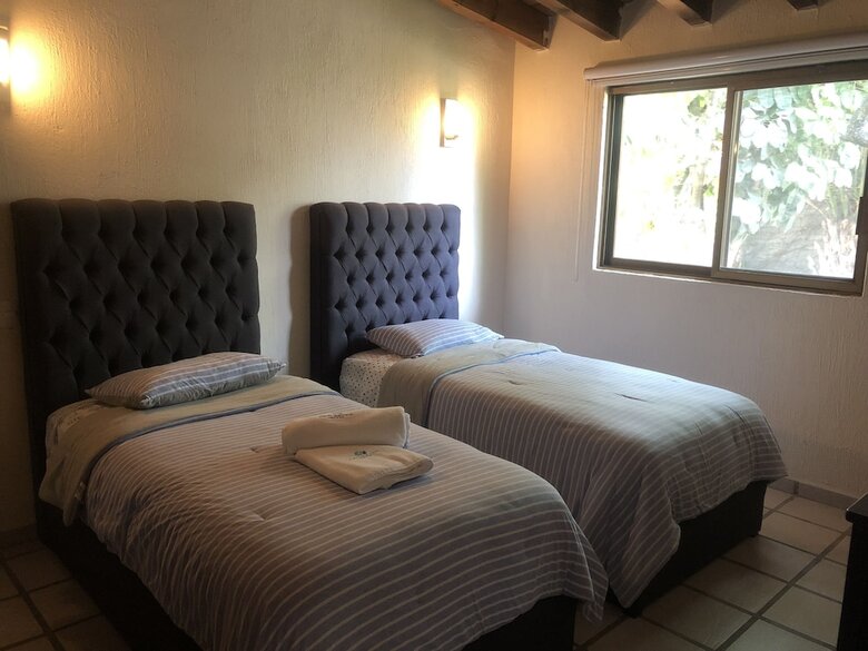 Hotel El Jard�n De En Medio