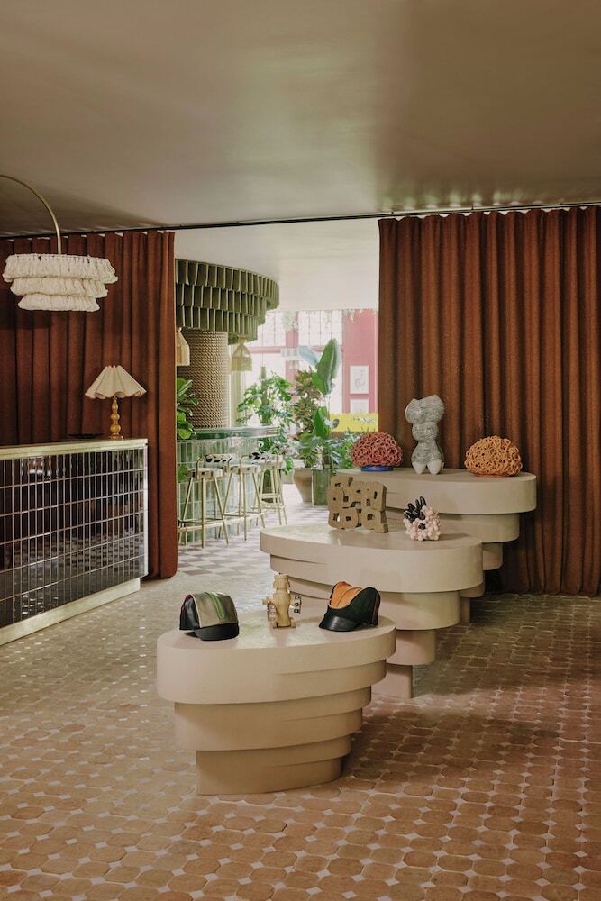 Hotel Ember Locke Kensington